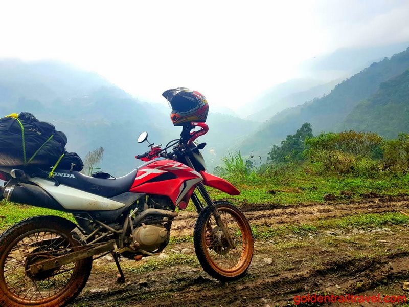 4 Days Roof Roads Motorbike Tour: GTT405